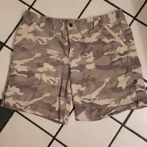 Carhartt relaxed fit Camo Cargo Shorts